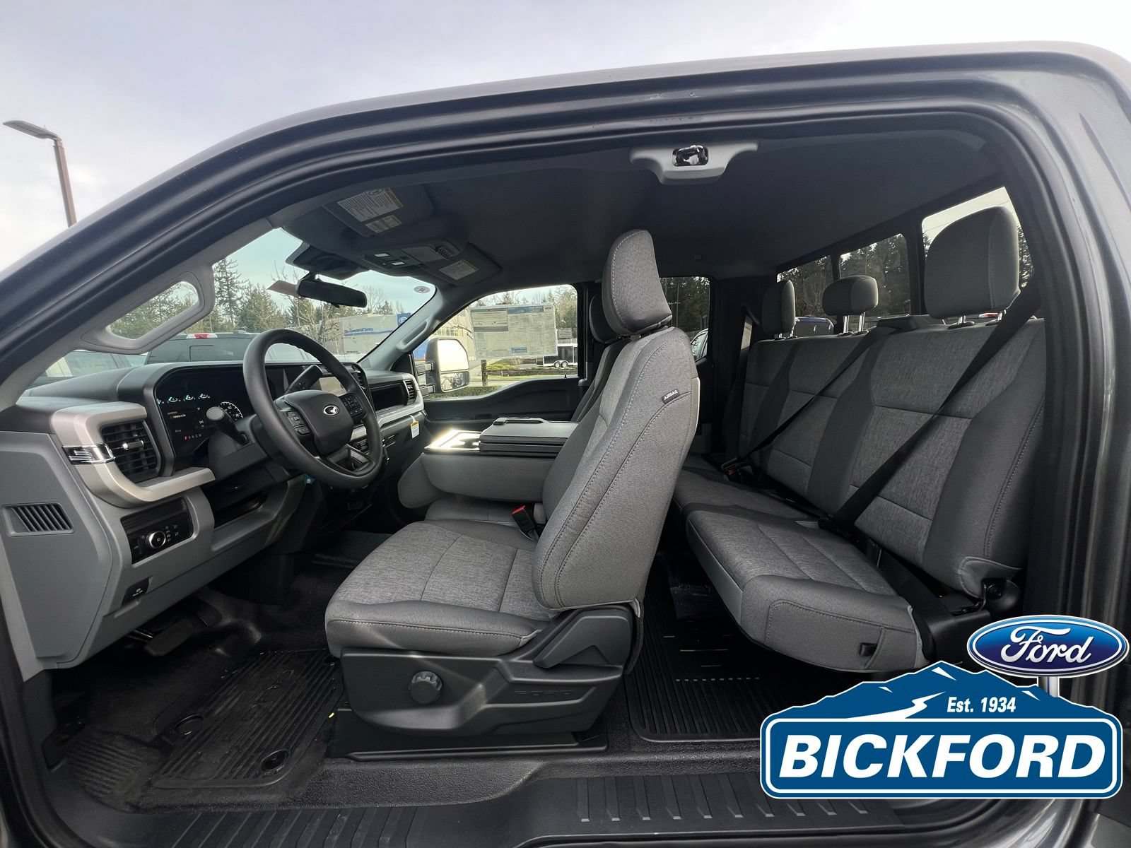 New 2026 Ford F350 XL w/ FX4 Off-Road Package AWD/4WD image 9