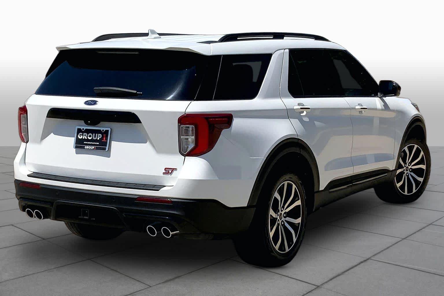 Used 2023 Ford Explorer ST AWD/4WD image 12