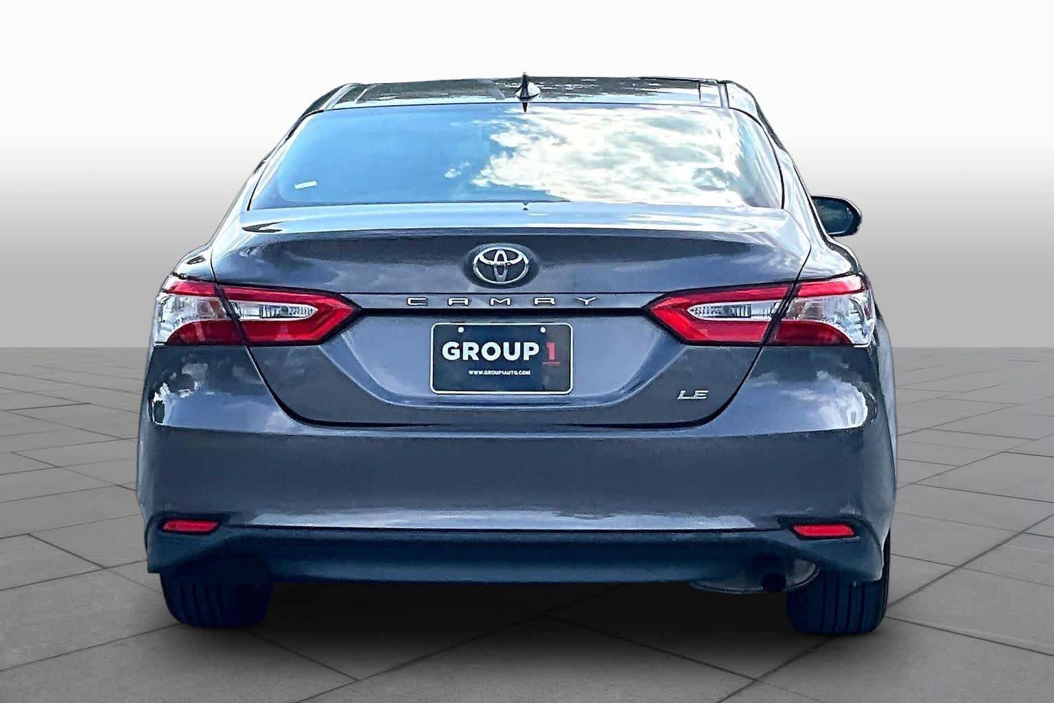 Used 2019 Toyota Camry LE FWD image 5