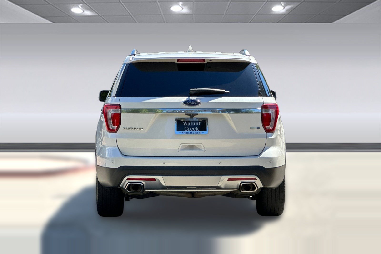 Used 2016 Ford Explorer Platinum AWD/4WD image 9
