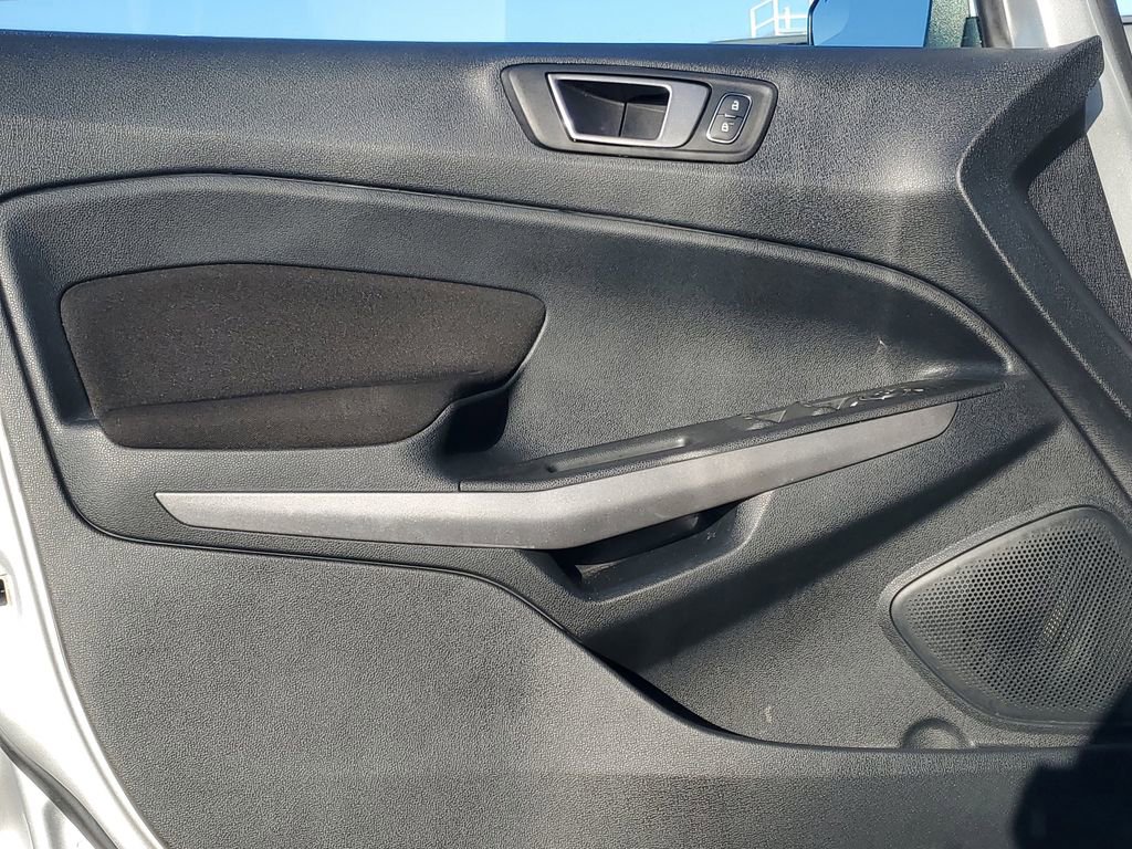Used 2021 Ford EcoSport SE image 9