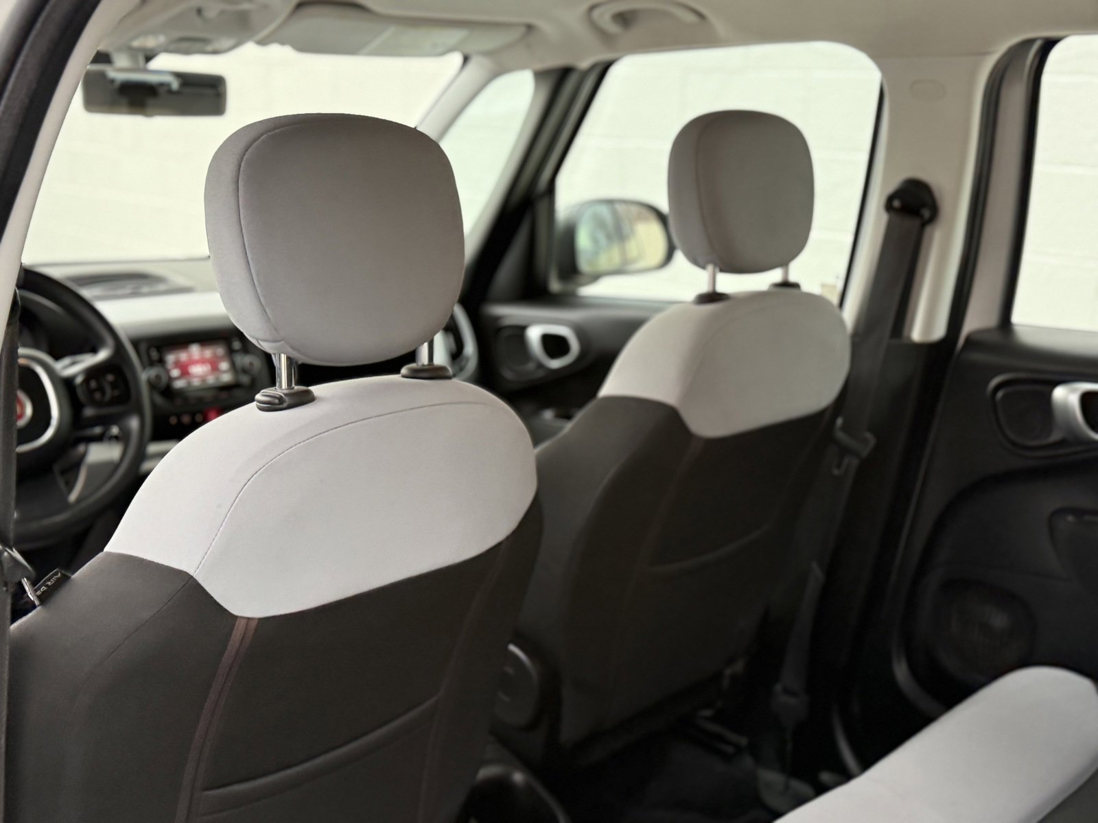 Used 2015 FIAT 500L Pop FWD image 20