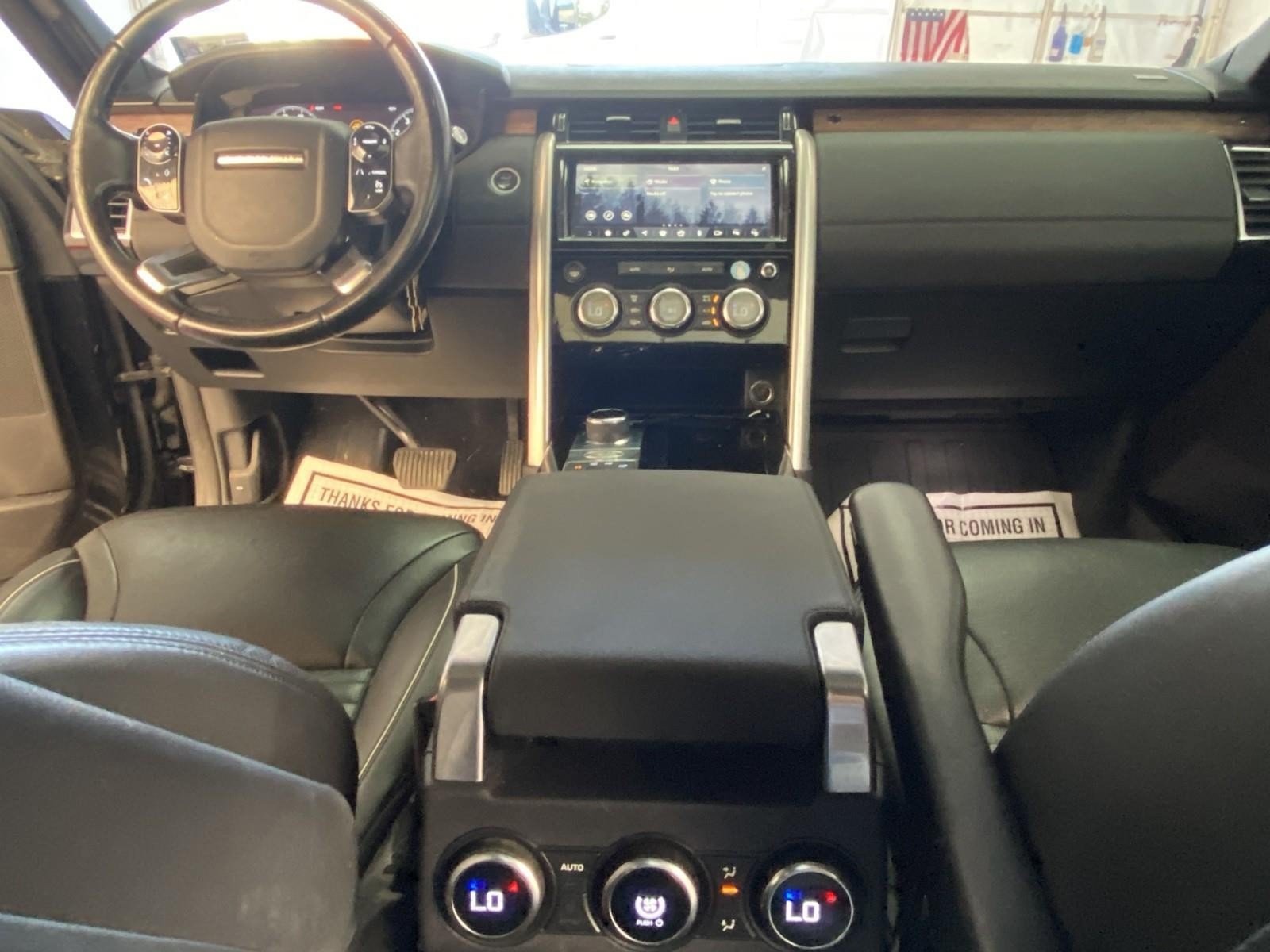 Used 2019 Land Rover Discovery HSE AWD/4WD image 14
