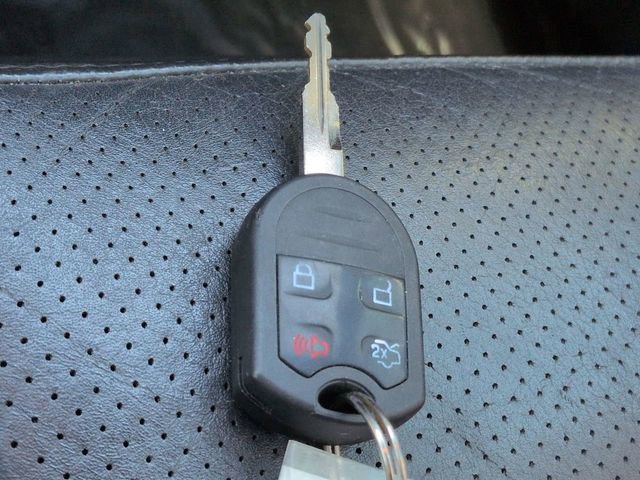 Used 2012 Ford Expedition Limited RWD image 28