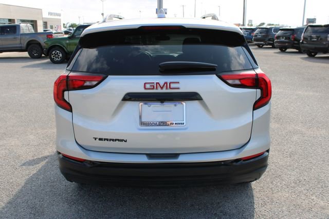 Used 2021 GMC Terrain SLE w/ Elevation Edition FWD image 6