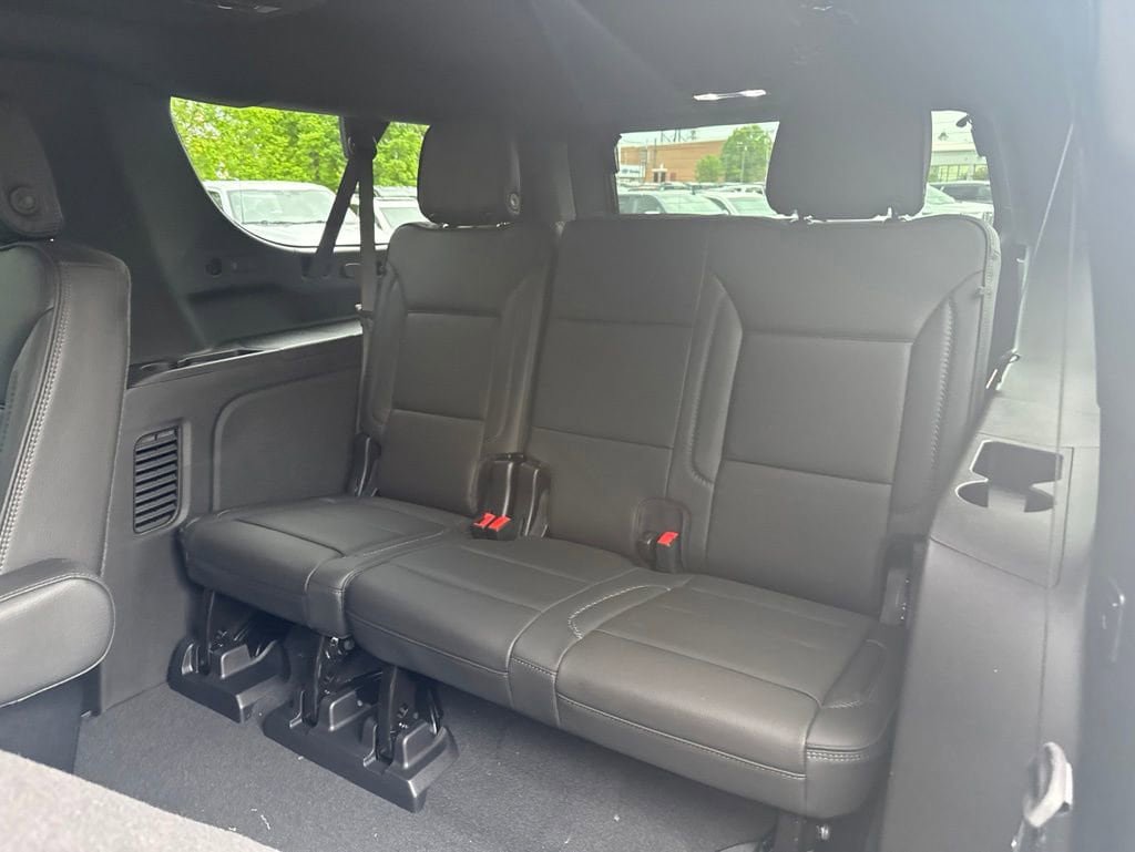 New 2026 GMC Yukon XL Denali w/ Denali Reserve Package AWD/4WD image 12