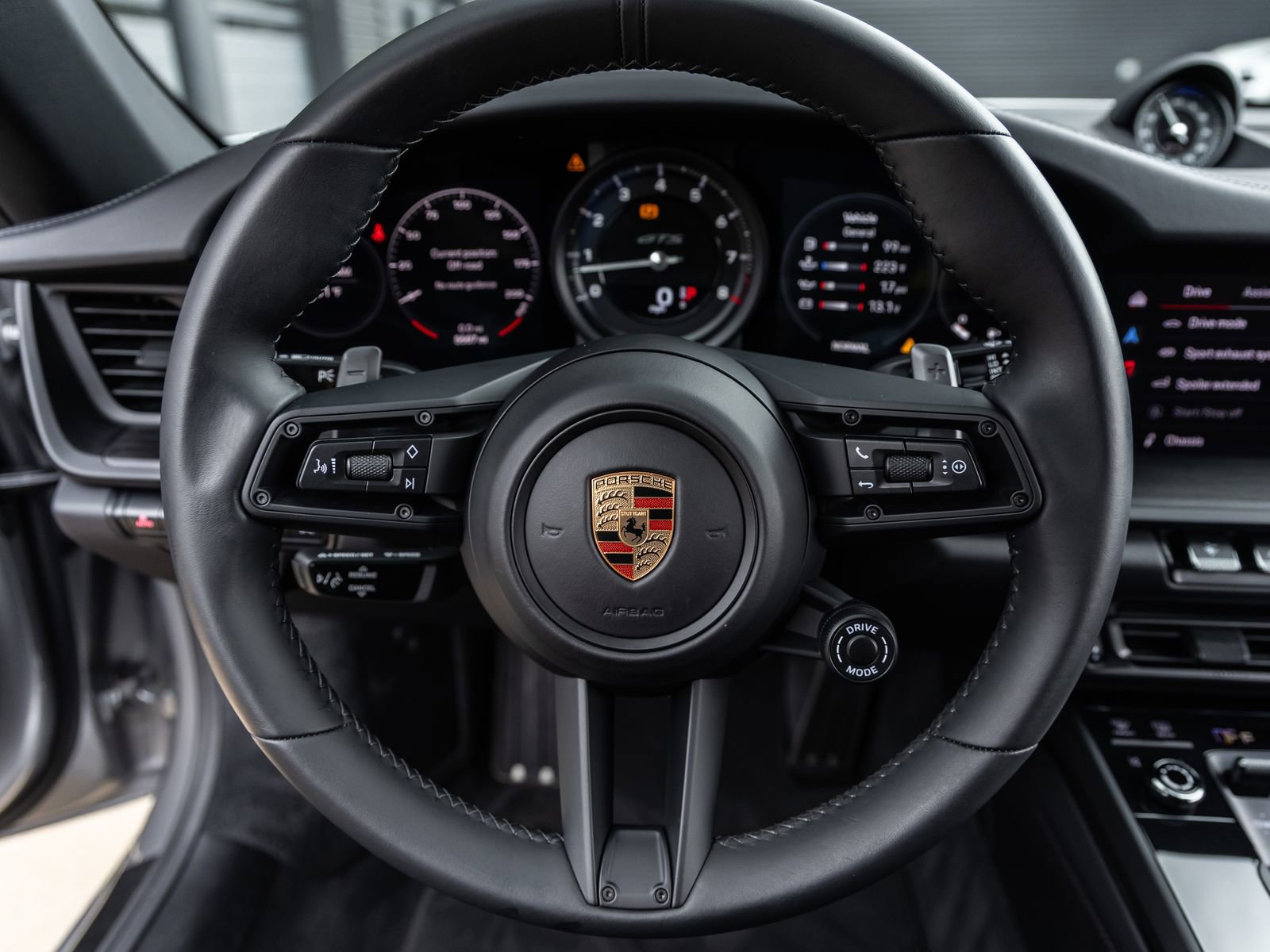 Certified 2024 Porsche 911 Carrera GTS image 29