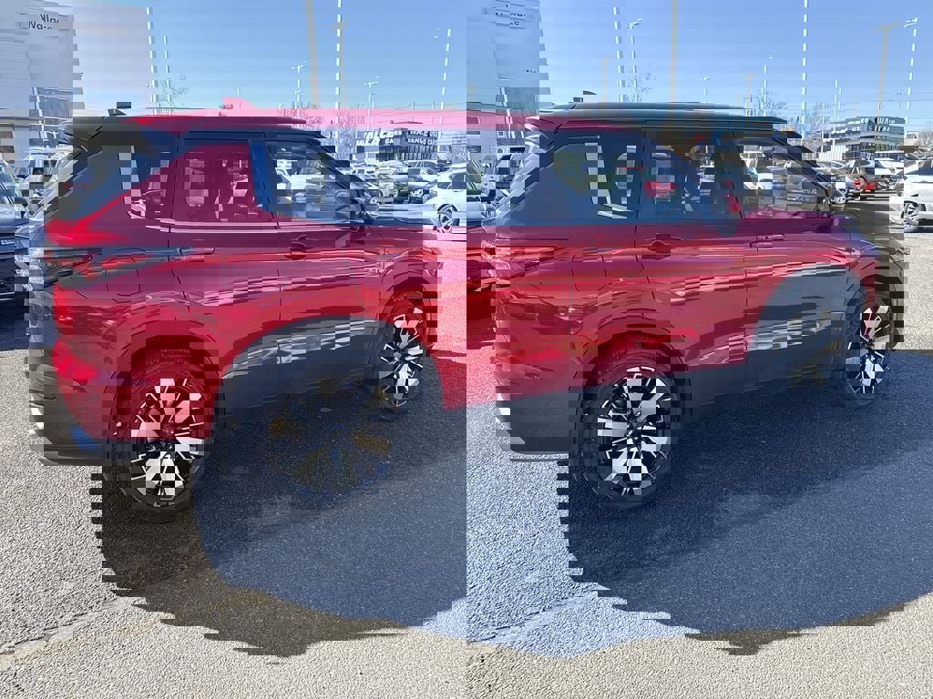 New 2025 Mitsubishi Outlander SE video 4