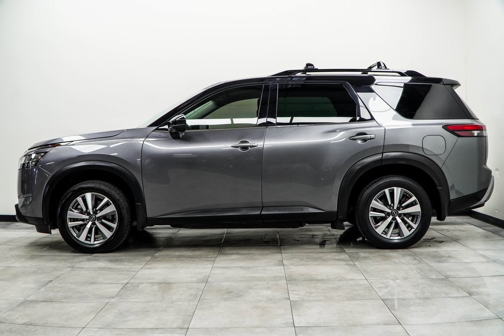 Used 2022 Nissan Pathfinder SL image 8