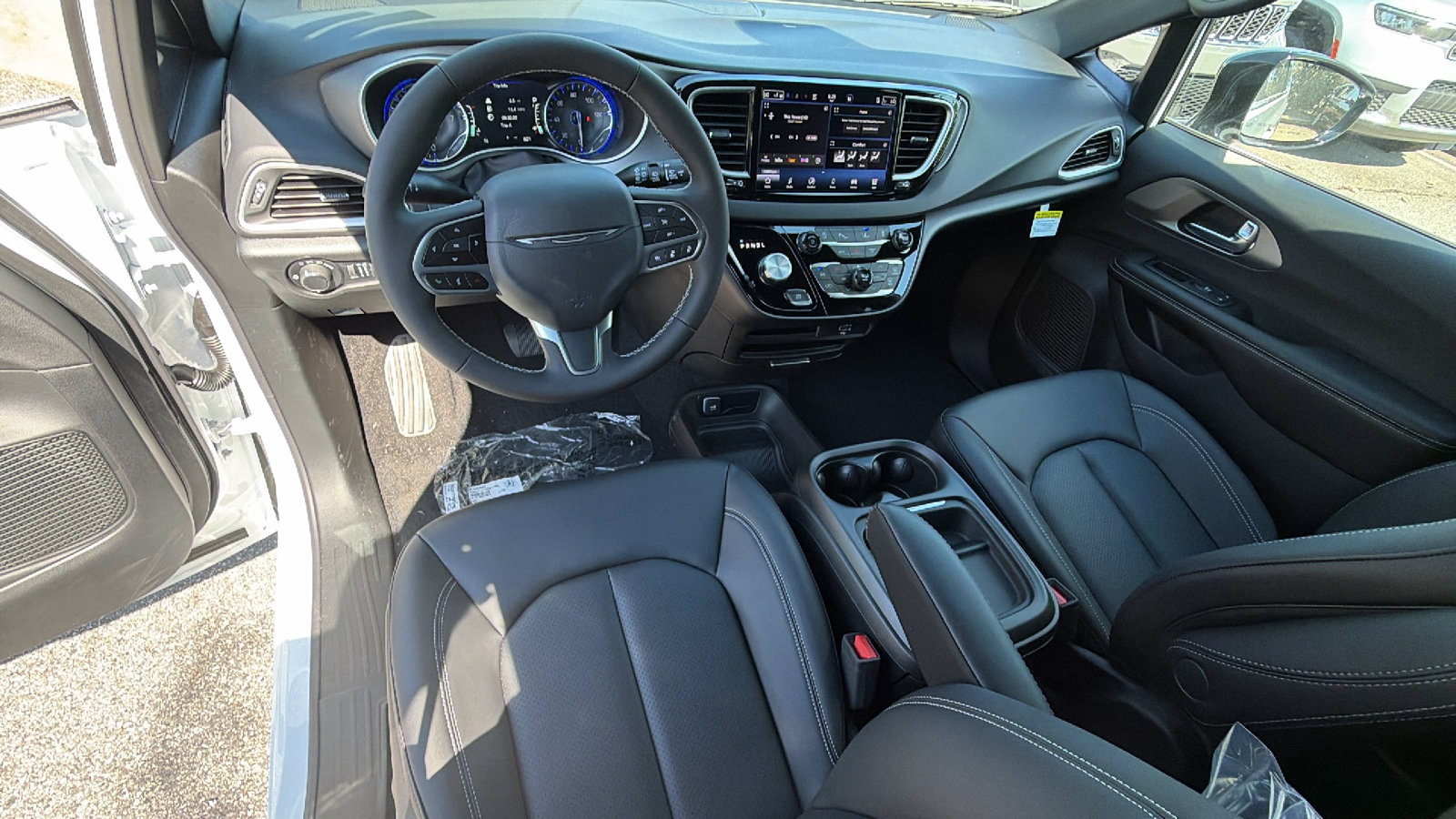 New 2027 Chrysler Pacifica LX FWD image 20