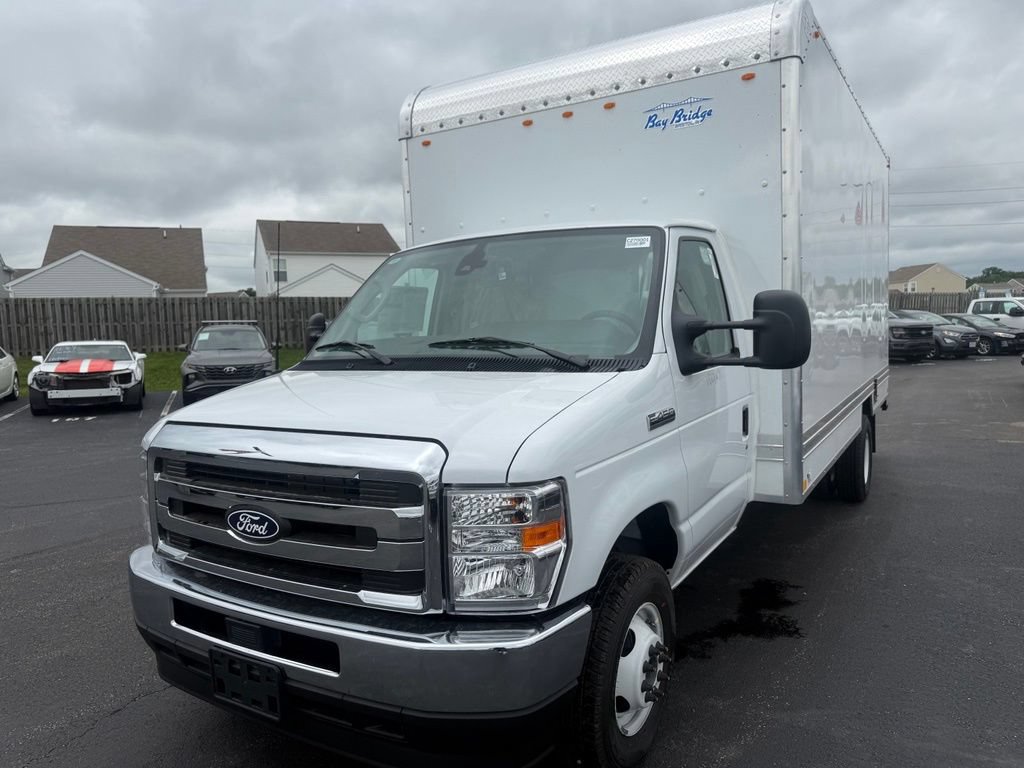 New 2027 Ford E-450 and Econoline 450 Super Duty w/ Power Equipment Group RWD image 7
