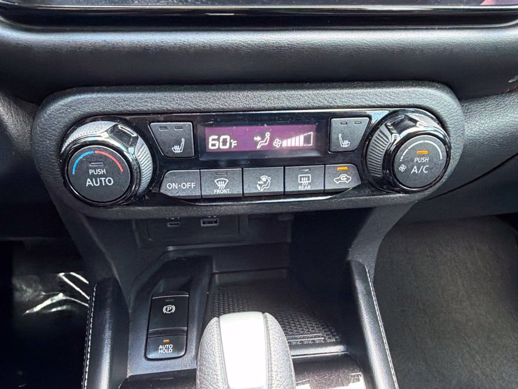Used 2024 Nissan Kicks SR w/ SR Premium Package FWD image 51