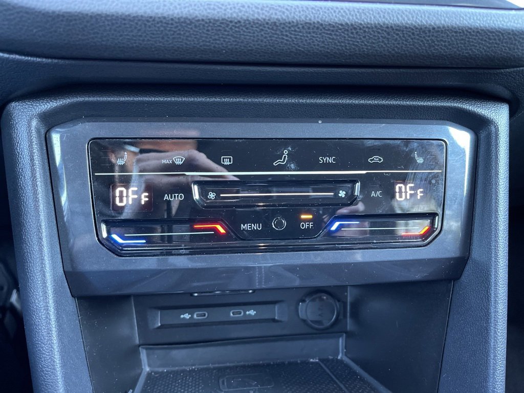 Used 2024 Volkswagen Tiguan Wolfsburg Edition image 12