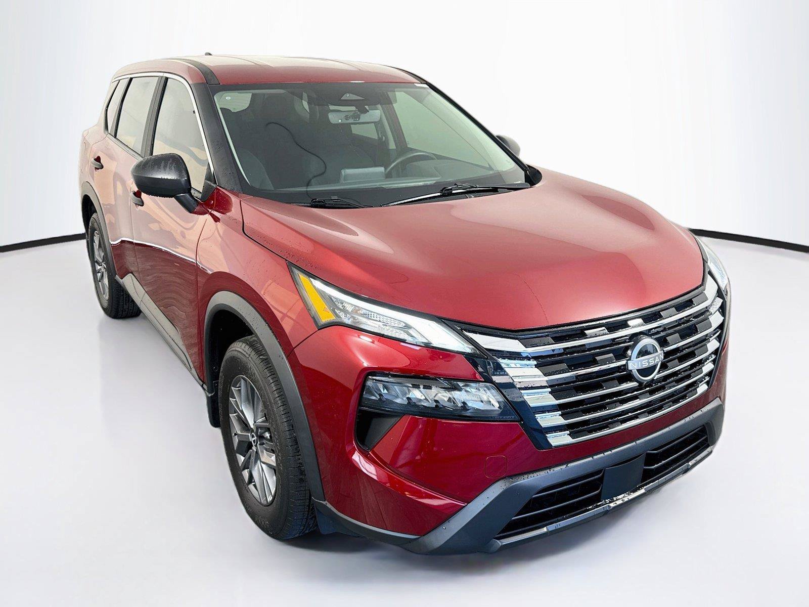 Used 2026 Nissan Rogue S FWD image 8