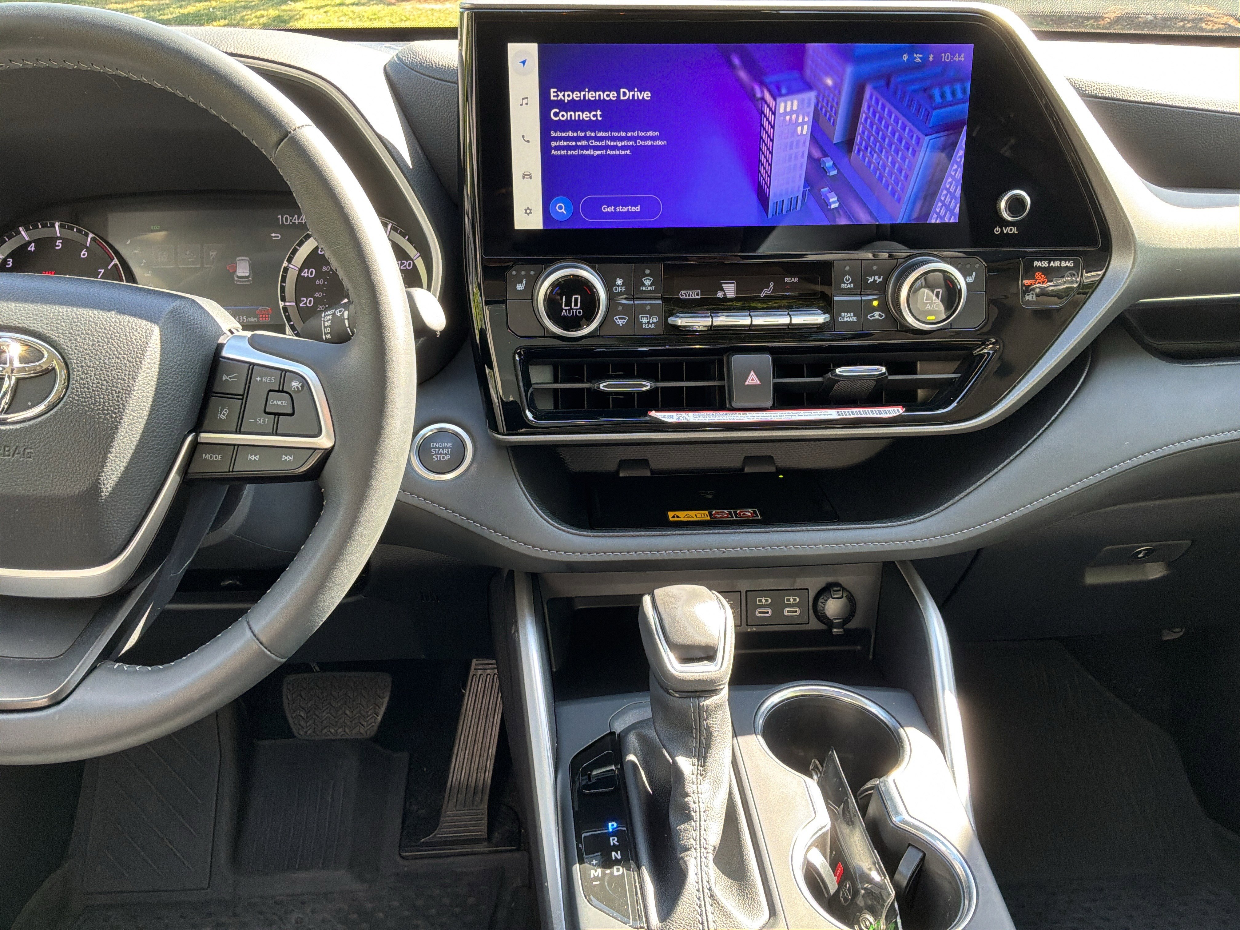 Used 2026 Toyota Highlander XLE AWD/4WD image 30