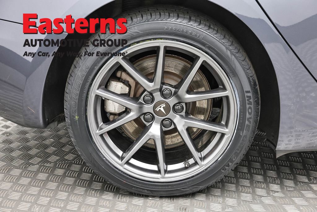 Used 2023 Tesla Model 3 Standard Range image 24