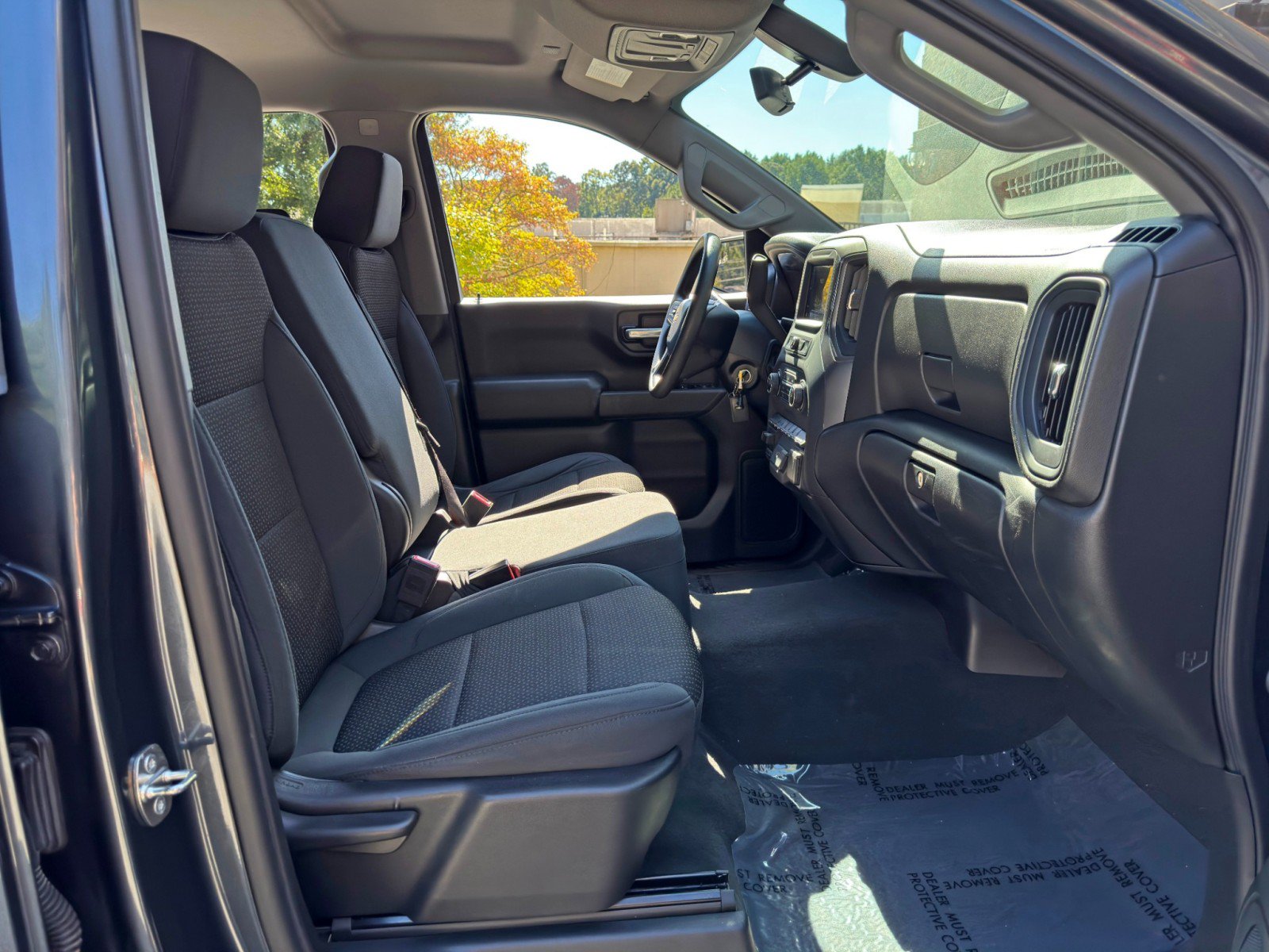 Used 2020 Chevrolet Silverado 1500 Custom w/ Custom Value Package AWD/4WD image 14