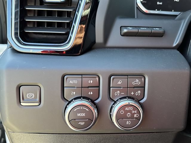 New 2026 GMC Sierra 3500 Denali w/ Denali Reserve Package AWD/4WD image 25