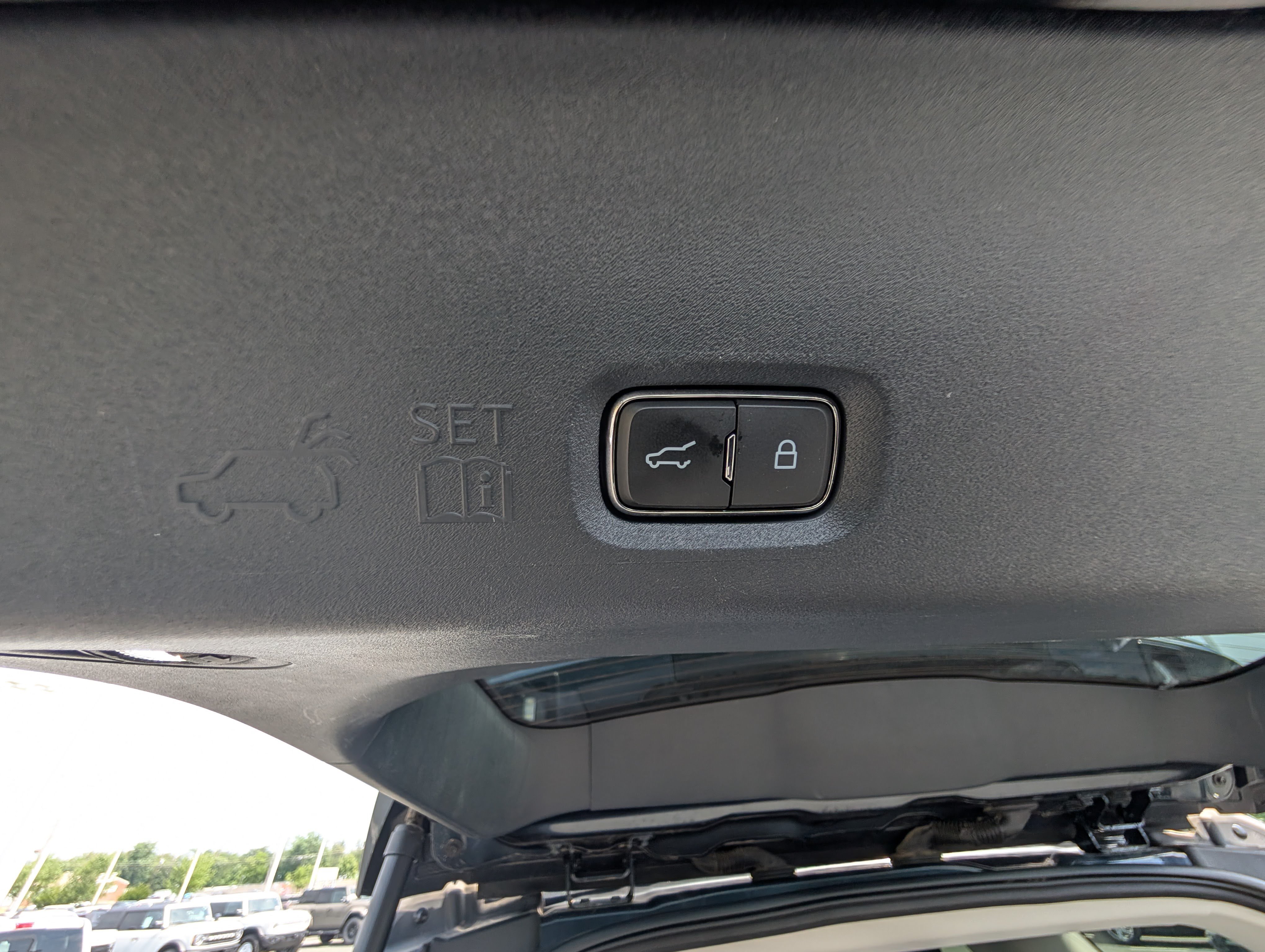 Used 2025 Ford Expedition Platinum AWD/4WD image 18