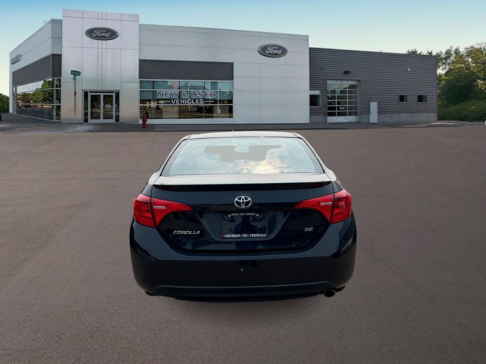 Used 2017 Toyota Corolla SE w/ Carpet Mat Package (TMS) FWD image 8