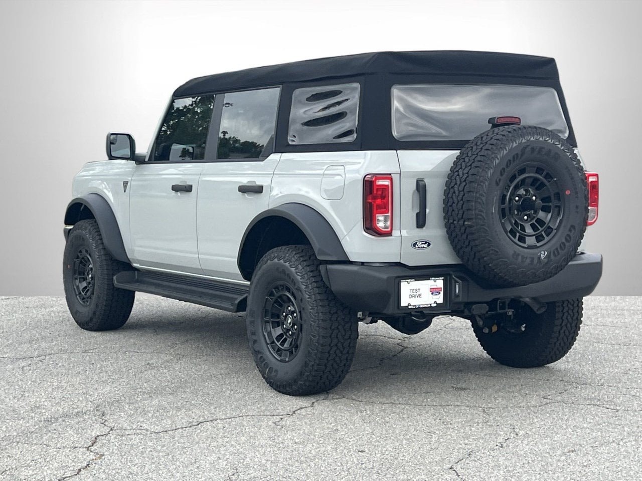 New 2026 Ford Bronco 4-Door w/ Sasquatch Package AWD/4WD image 18