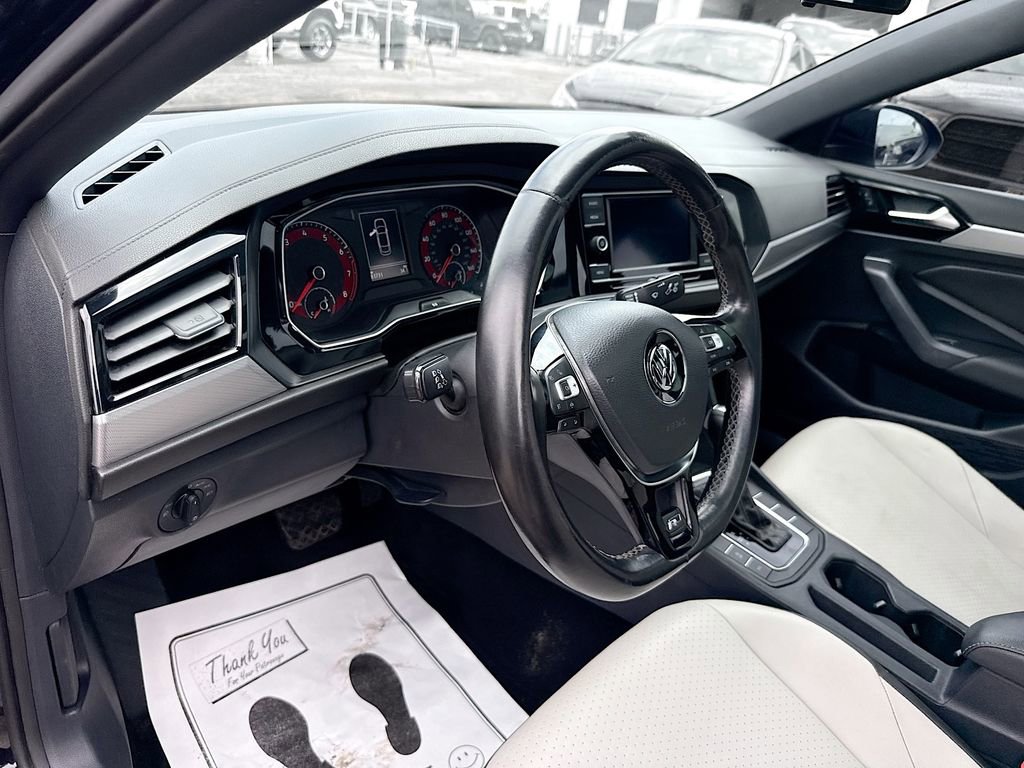 Used 2020 Volkswagen Jetta R-Line image 10