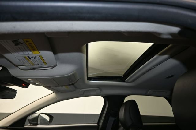 Used 2022 MAZDA CX-30 AWD 2.5 S w/ Premium Package image 18