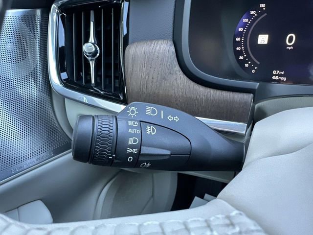 Used 2022 Volvo S90 B6 Inscription w/ Advanced Package image 44