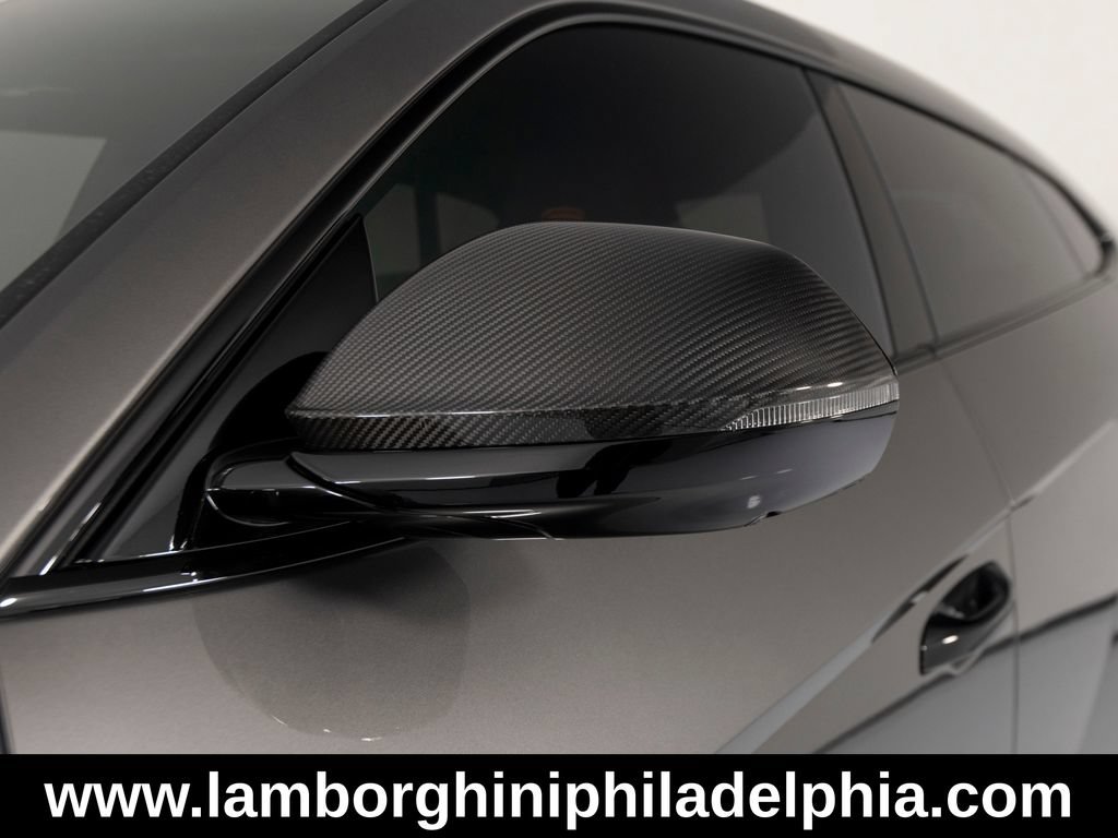 Used 2024 Lamborghini Urus Performante AWD/4WD image 48
