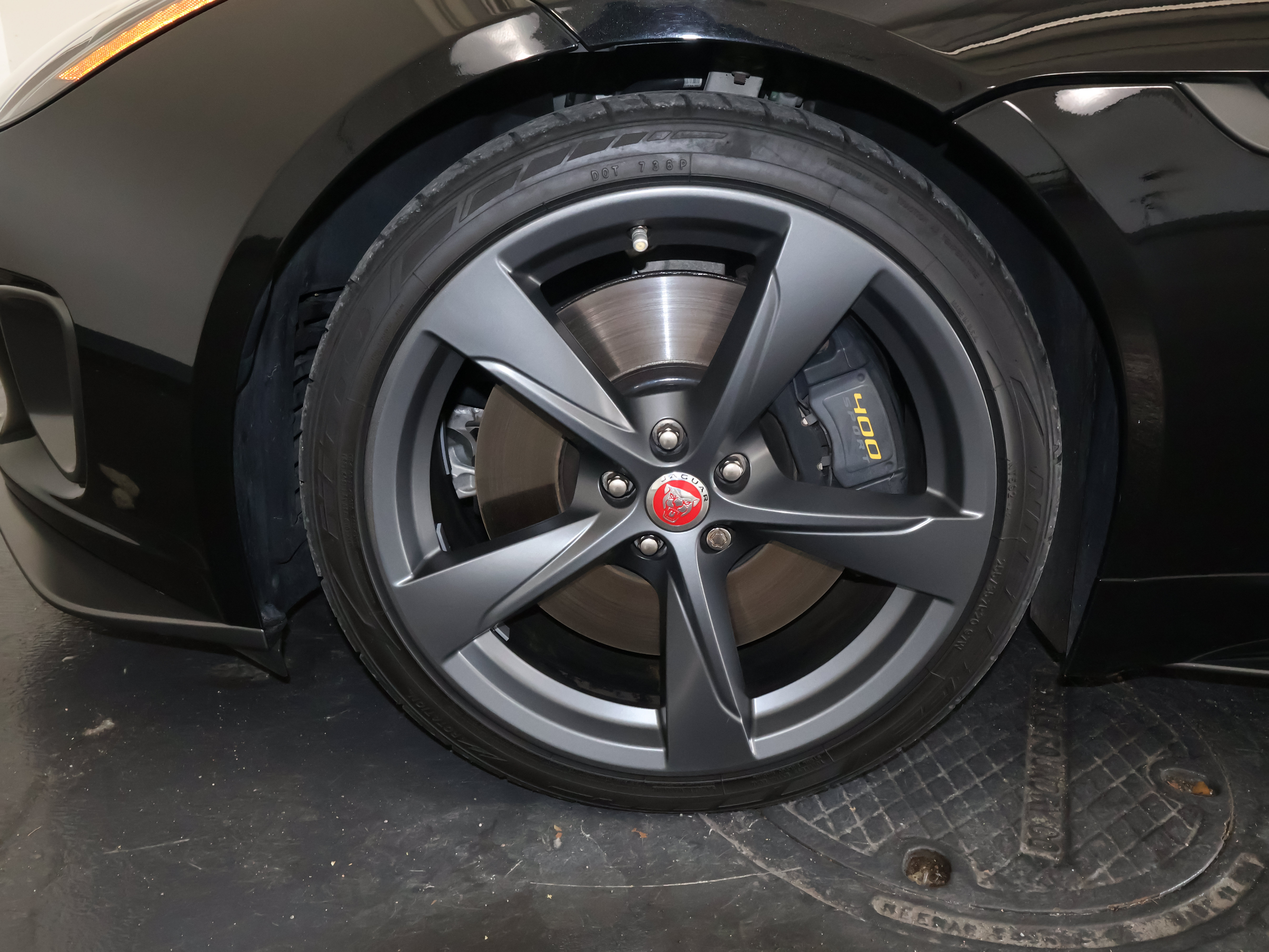 Used 2018 Jaguar F-TYPE 400 Sport AWD/4WD image 39