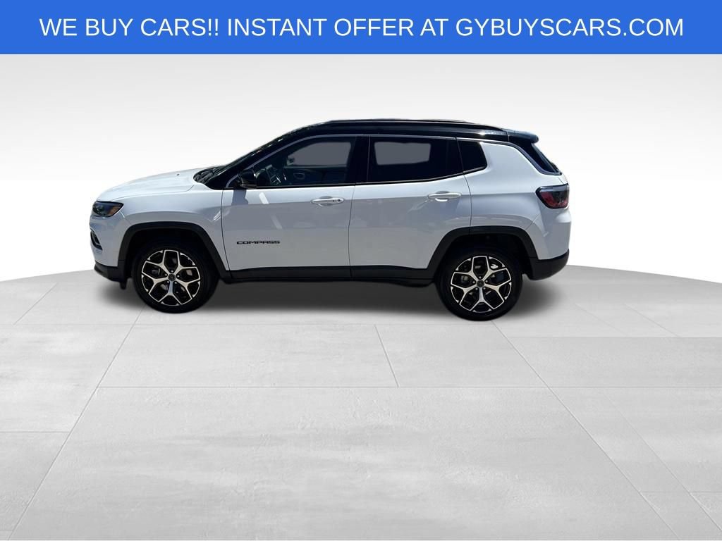 Used 2025 Jeep Compass Limited AWD/4WD image 3