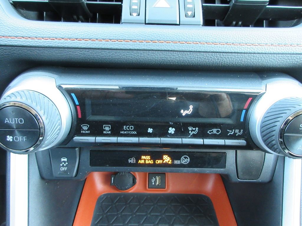 Used 2024 Toyota RAV4 Adventure image 30