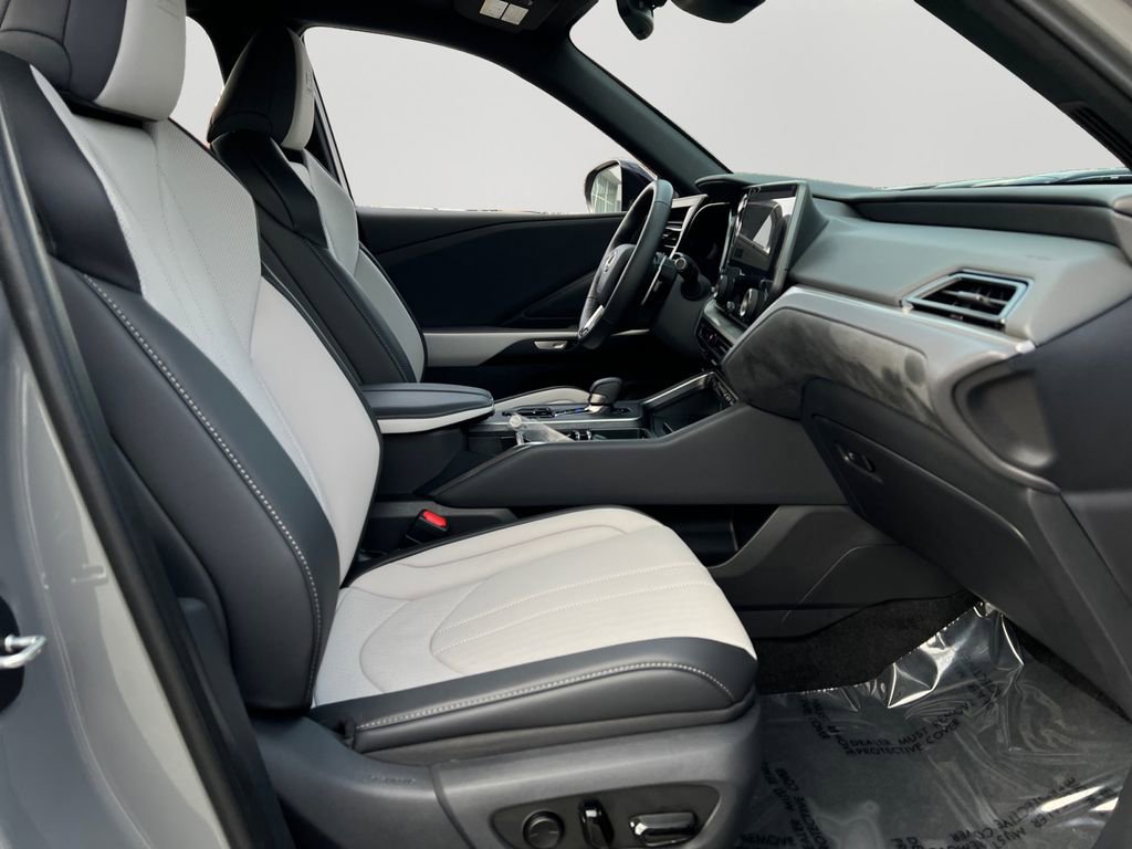 Certified 2026 Lexus TX 500h AWD w/ Technology Package image 8