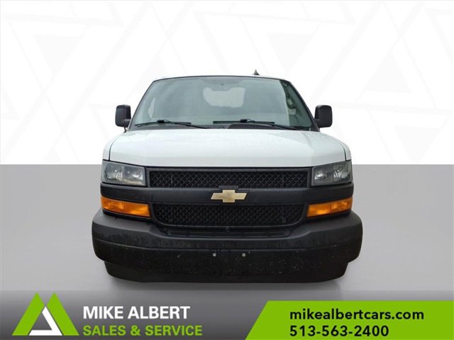 Used 2022 Chevrolet Express 2500 Extended w/ Driver Convenience Package image 2