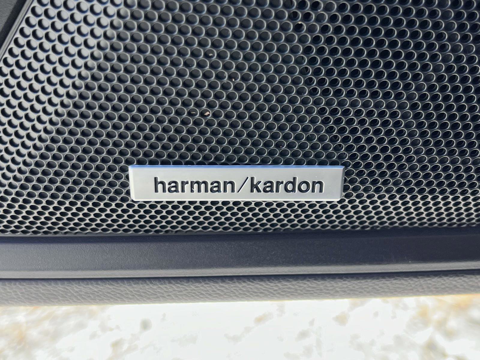 New 2025 Subaru Outback Limited w/ Popular Package #2 image 9