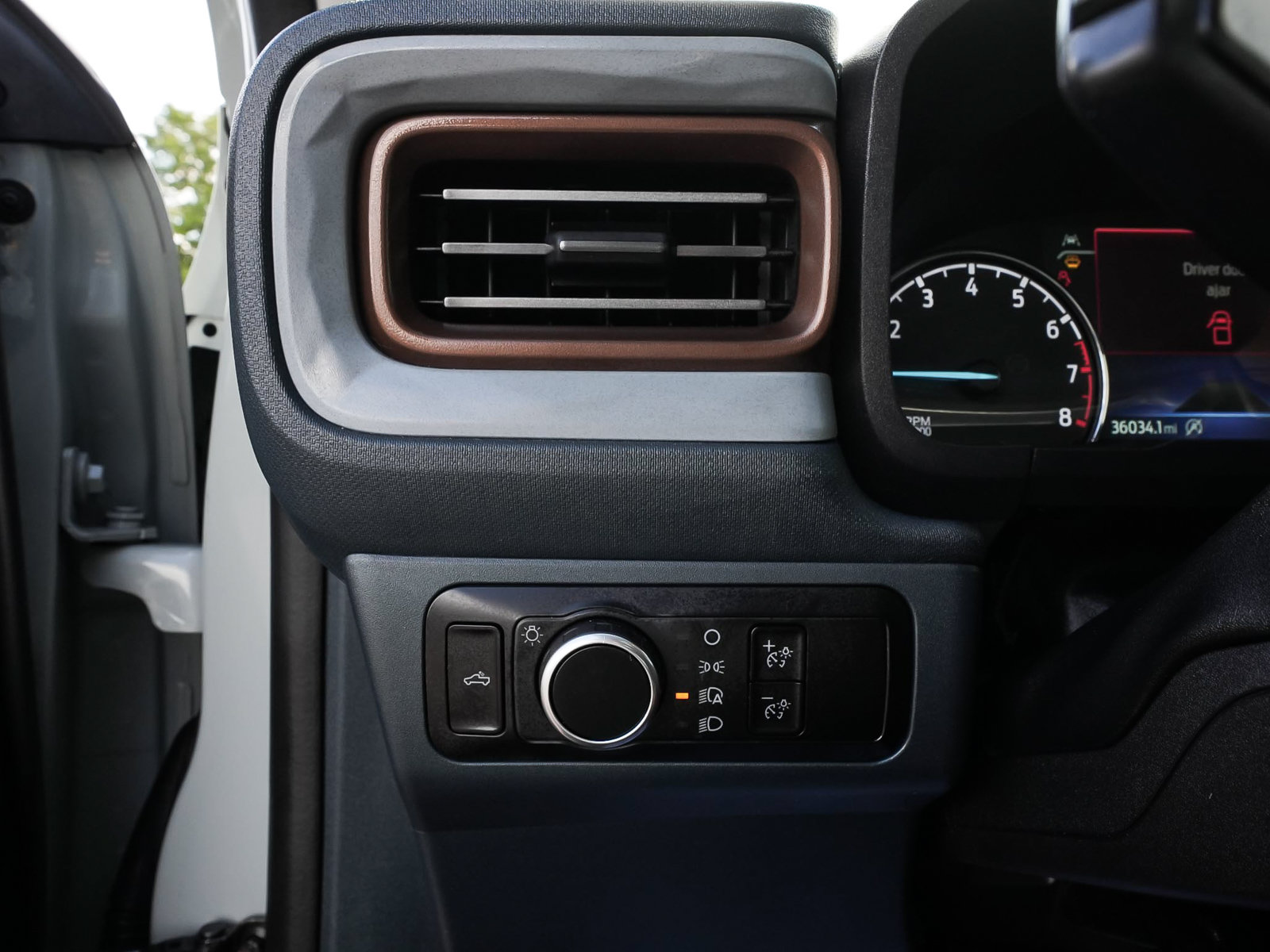 Used 2023 Ford Maverick Lariat w/ Lariat Luxury Package AWD/4WD image 19