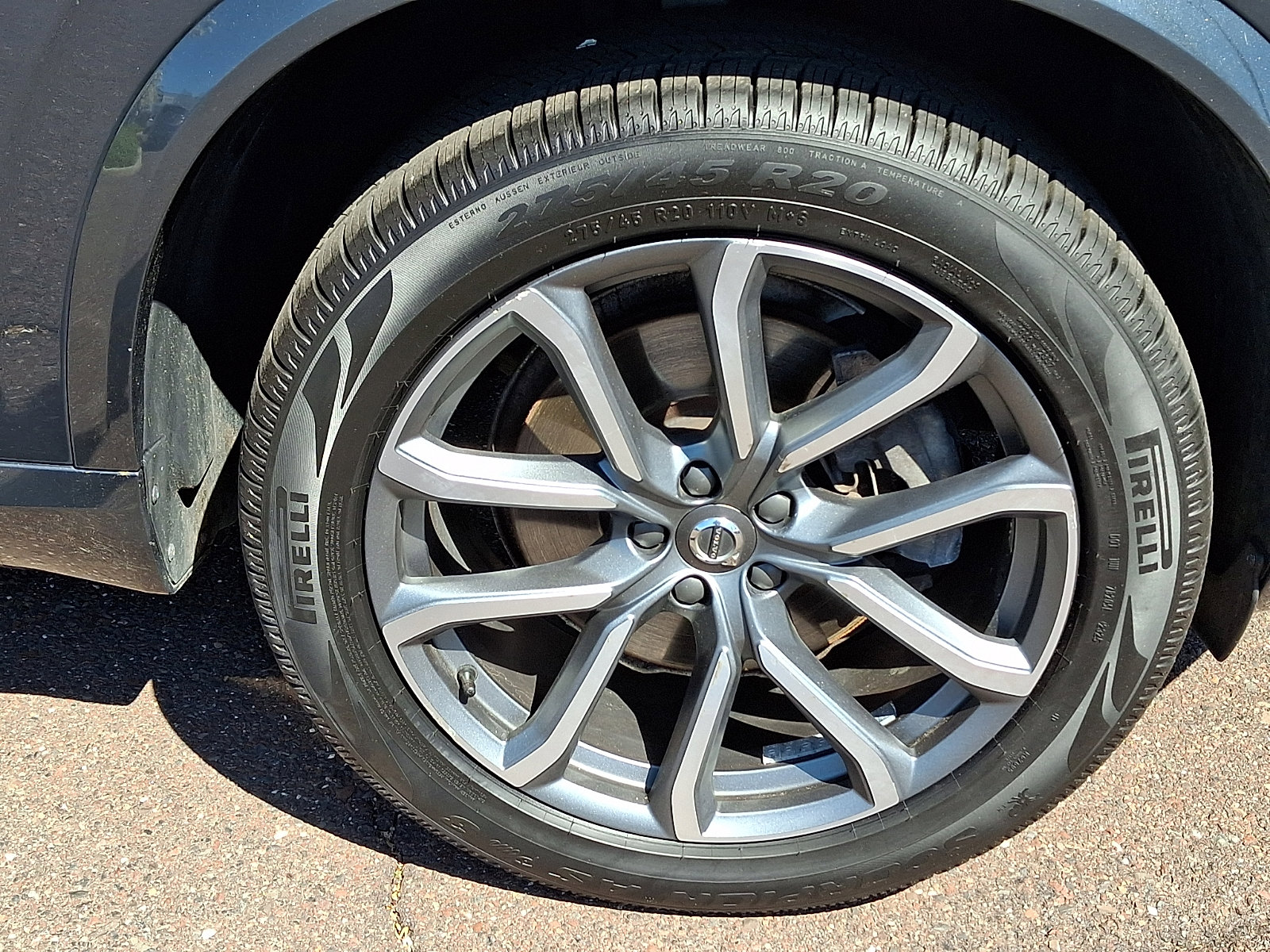 Used 2017 Volvo XC90 T6 Momentum w/ Vision Package image 8