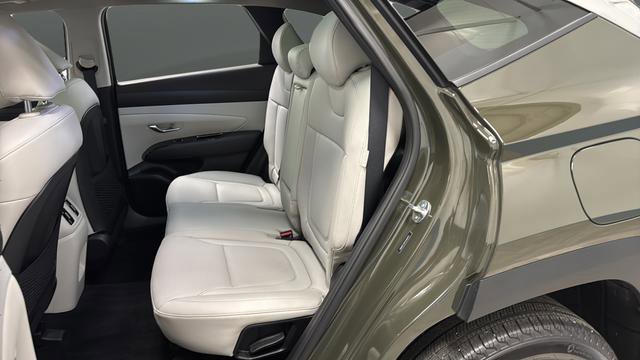 Used 2025 Hyundai Tucson Limited image 24