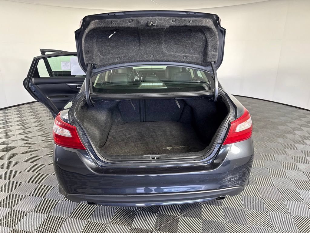 Used 2018 Nissan Altima 2.5 SL FWD image 29