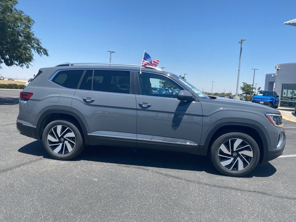 New 2025 Volkswagen Atlas SEL image 8
