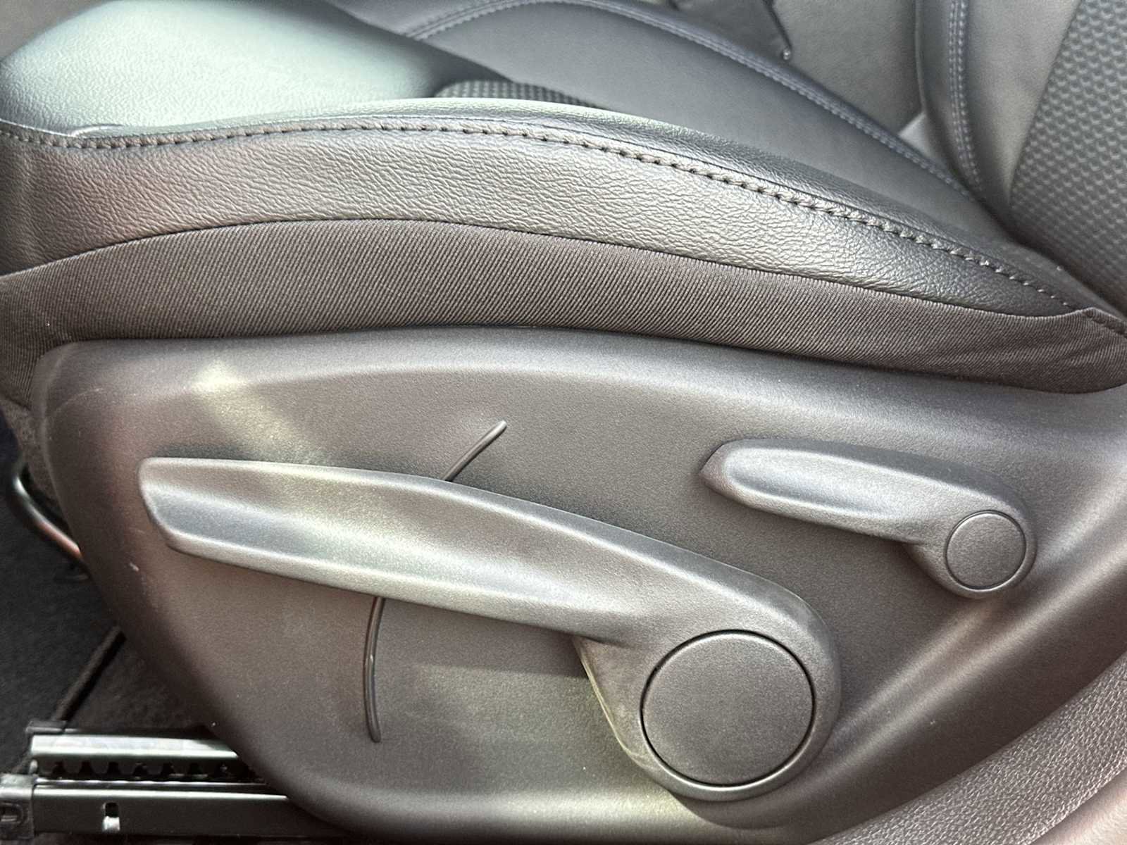 New 2026 Jeep Compass Latitude image 14