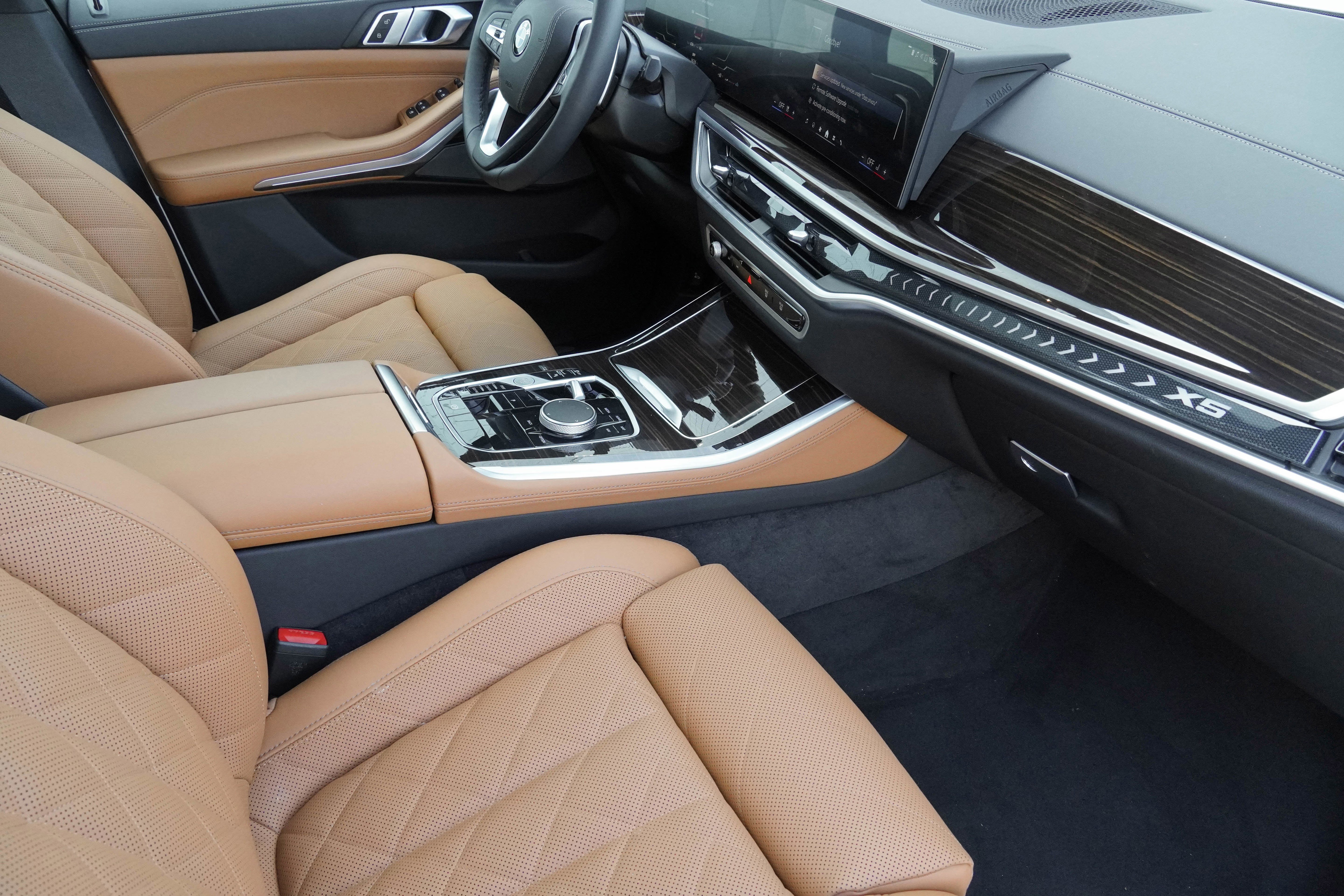 Used 2026 BMW X5 xDrive40i image 10