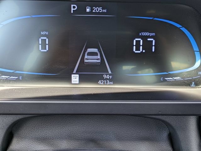 Used 2025 Hyundai Elantra Sport FWD image 25