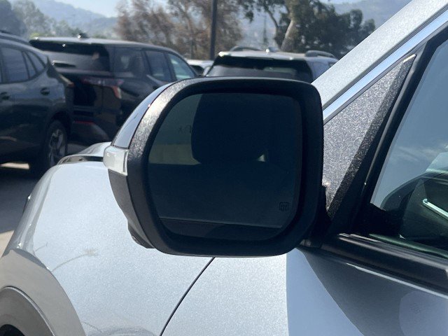 Used 2025 GMC Acadia Elevation image 19