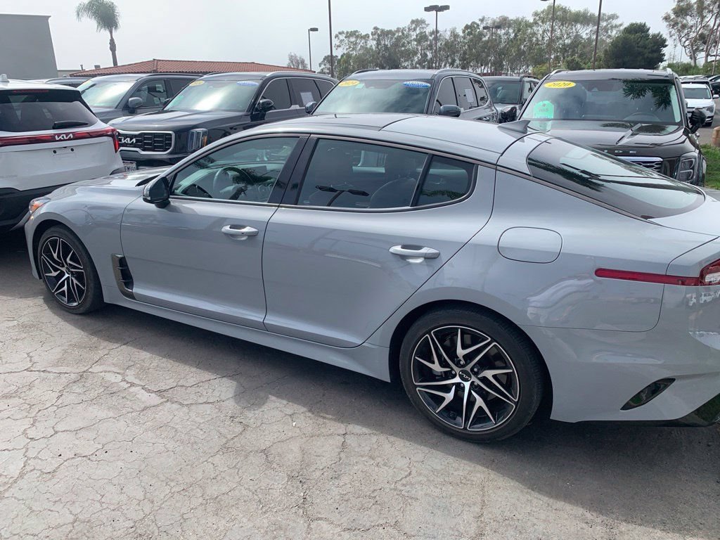 Certified 2023 Kia Stinger GT-Line RWD image 8