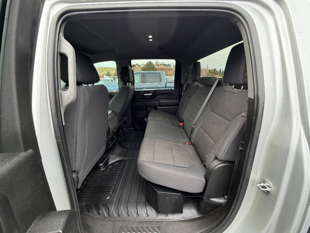 Used 2021 GMC Sierra 2500 4x4 Crew Cab w/ Convenience Package image 3