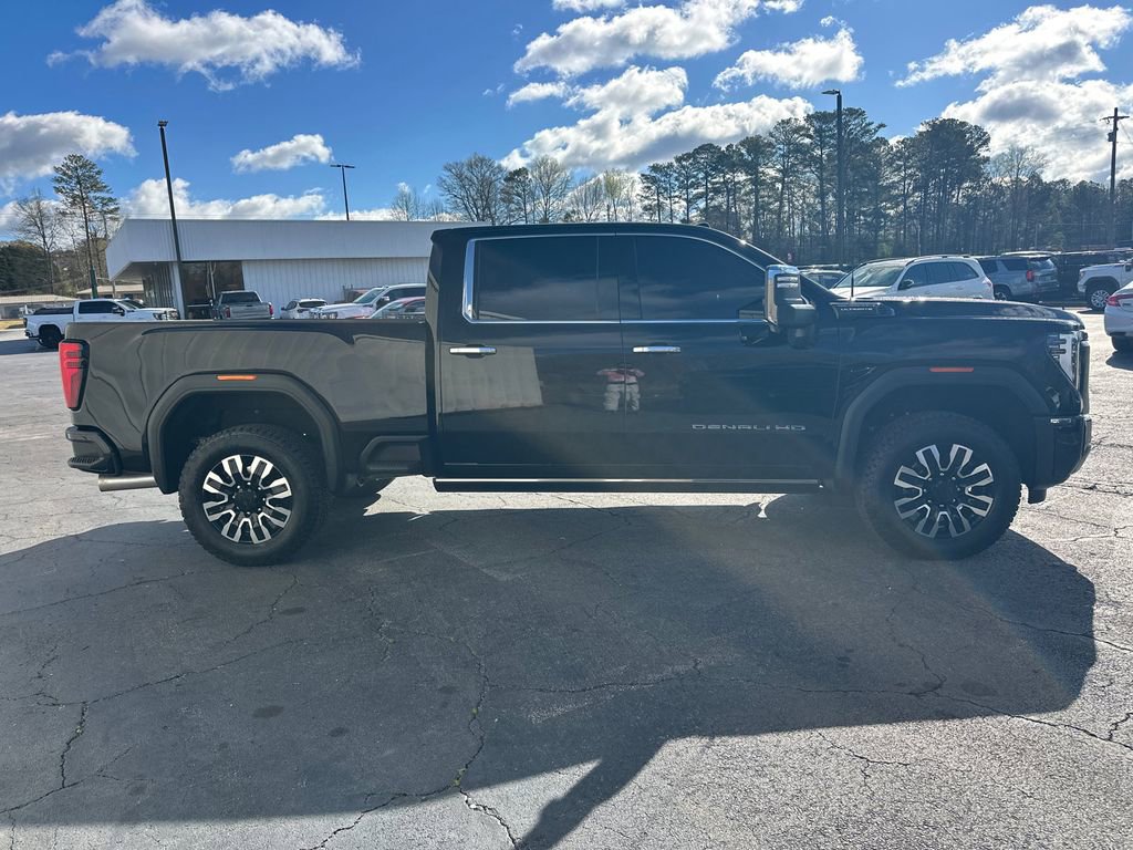 Used 2025 GMC Sierra 2500 Denali Ultimate image 5
