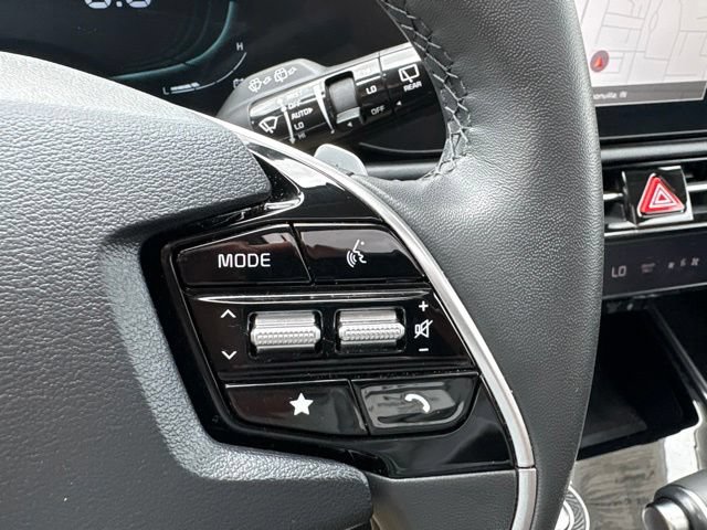 Used 2024 Kia Niro EX Touring FWD image 23