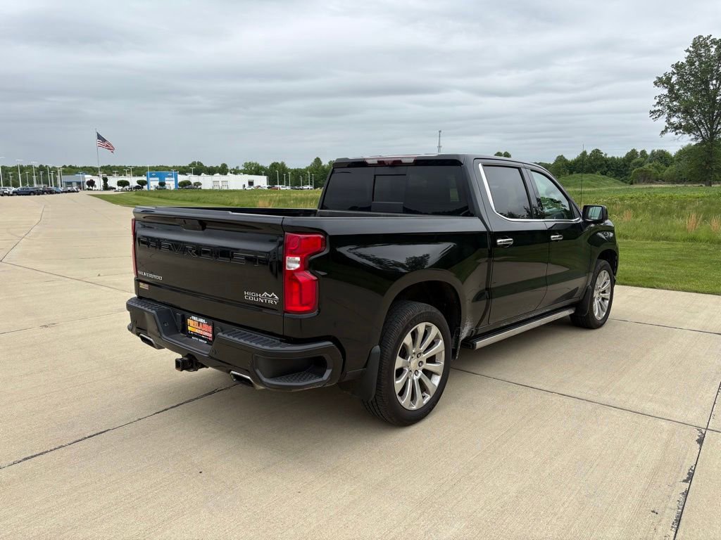 Used 2021 Chevrolet Silverado 1500 High Country w/ Technology Package AWD/4WD image 6