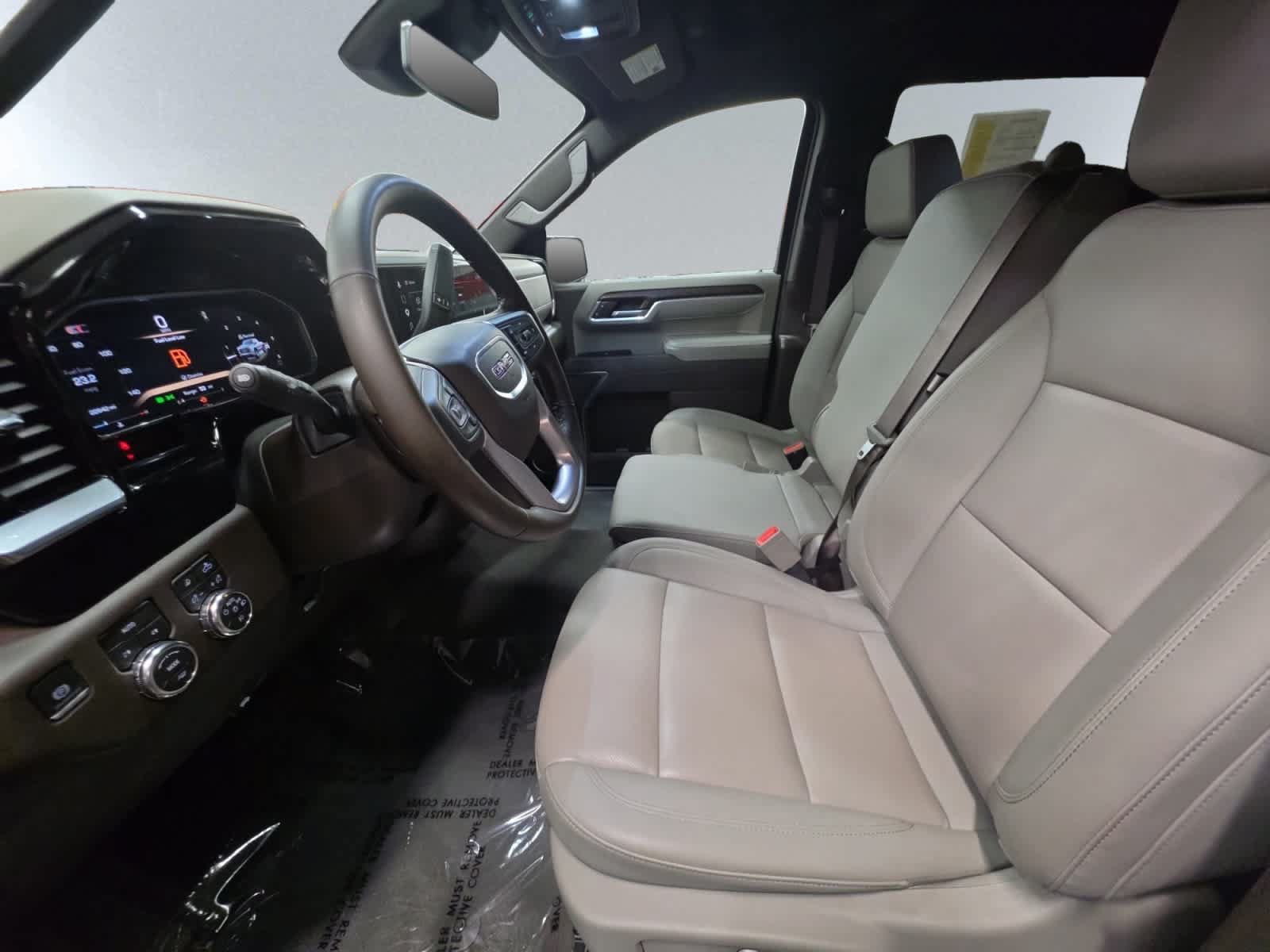 Used 2026 GMC Sierra 1500 SLT AWD/4WD image 15